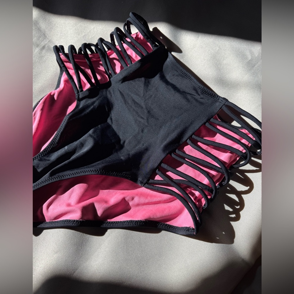 Victoria Secret High Waisted Side Cut Out Bikini Bottom Women’s Medium